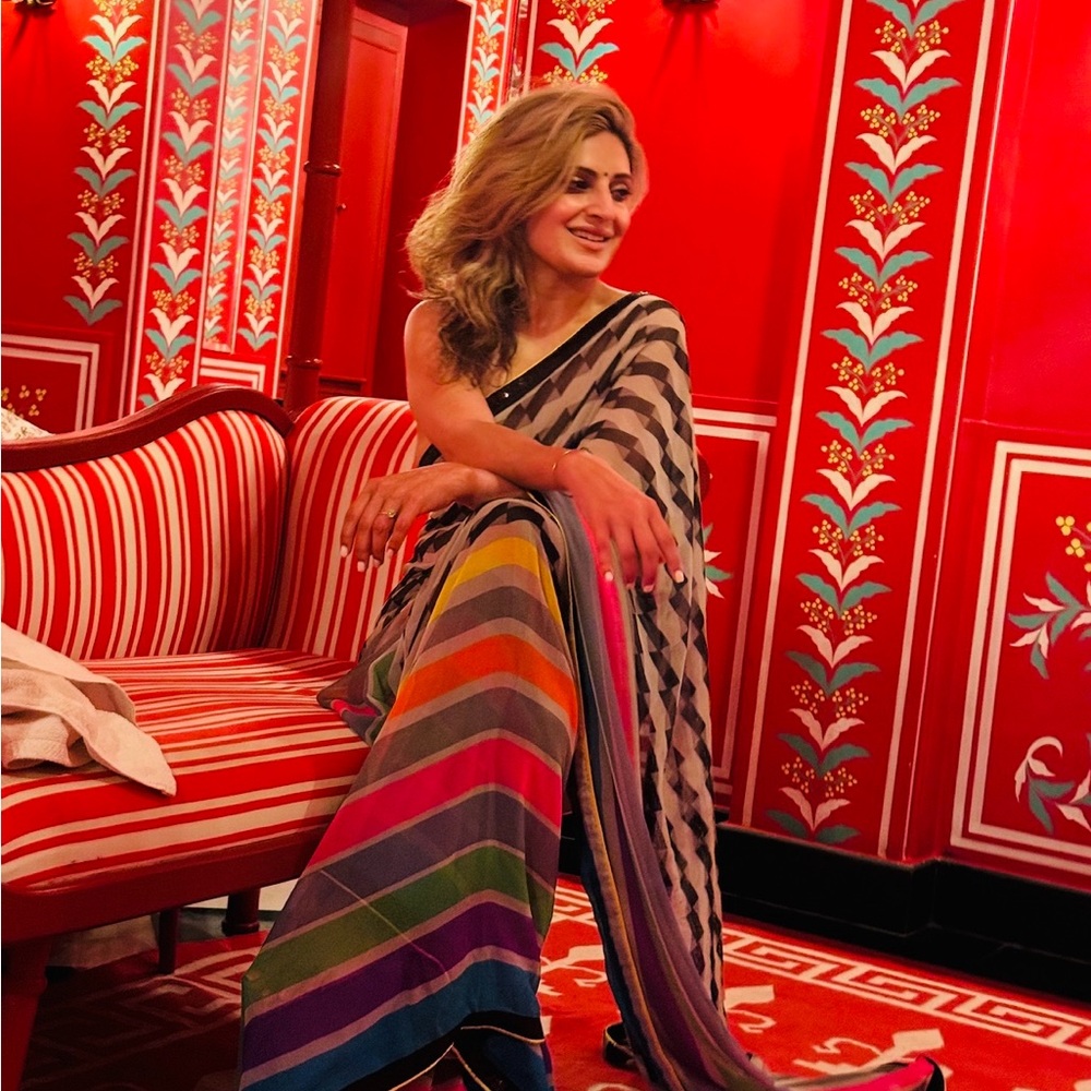 Vibrant Multicolor Striped Saree - Picture 2 of 9